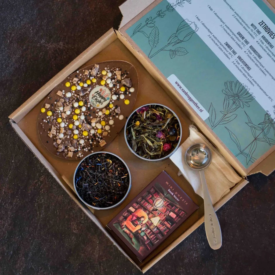 Best Brievenbuscadeau Paasverrassing thee, chocolade en mini-puzzel Bonbons En Candybars