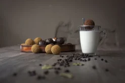 Sale Chocoladebom Chocolademelkbal Kaneel Chocolademelkbom (choco Bombs)