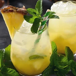 Hot Pineapple pool party - ijsthee IJsthee